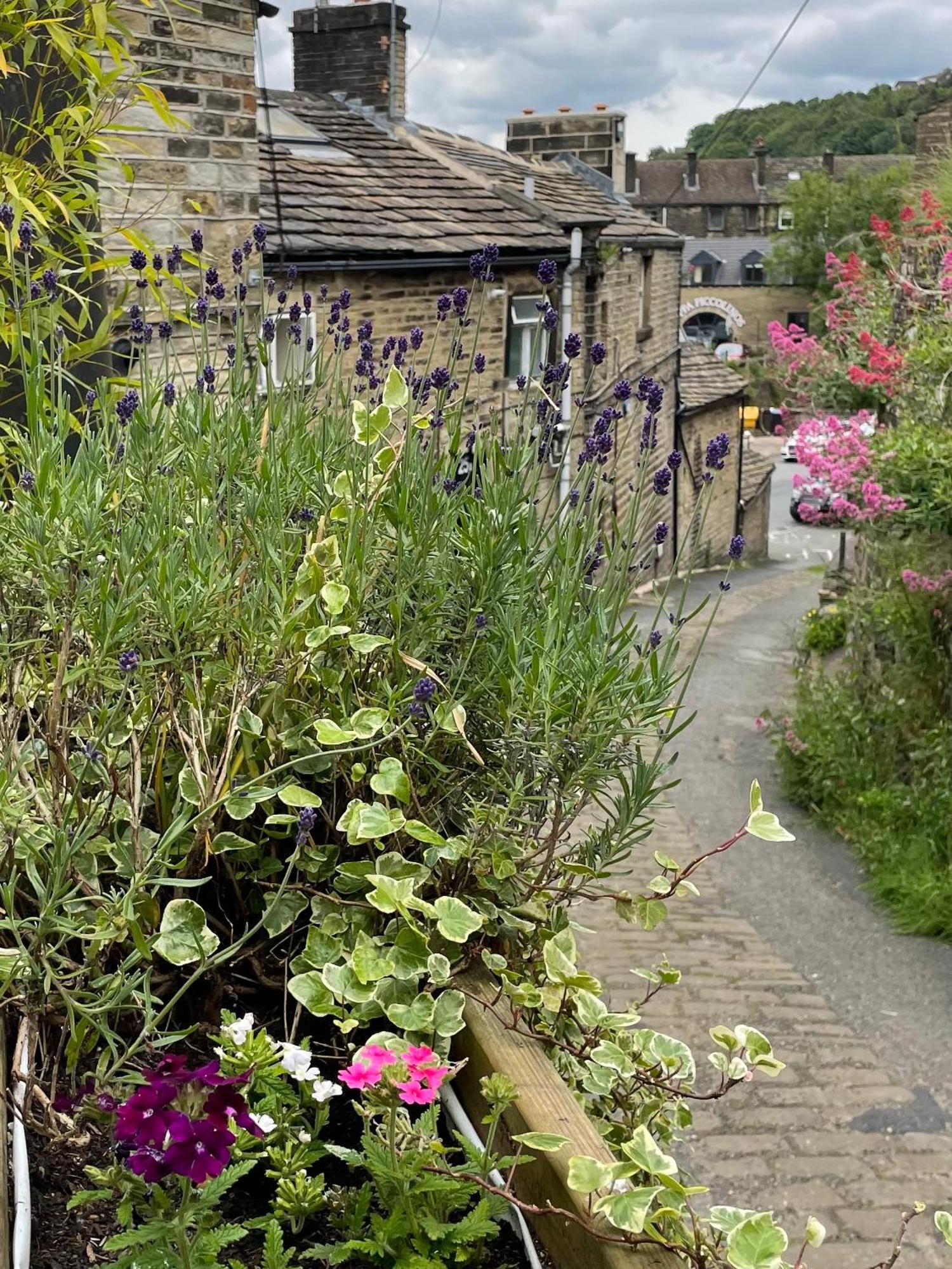 The Therapy Rooms Holmfirth Holiday Let Exterior photo
